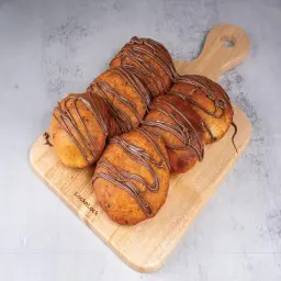Chocolate-Stuffed Bakhmri